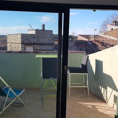 Duplex De Charme Avec Terrasse Au Coeur Du Village Lorgues Exterior photo